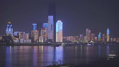 长江边上的大楼夜景视频的预览图